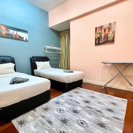 Capital O 90987 The Loft Residences Homestay @ Imago Shopping Mall 2 Kampong Sembulan Bagian luar foto