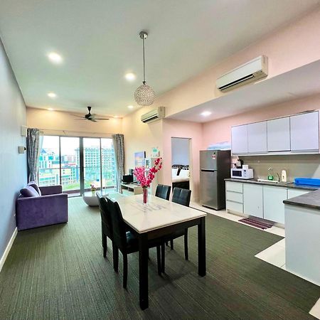 Capital O 90987 The Loft Residences Homestay @ Imago Shopping Mall 2 Kampong Sembulan Bagian luar foto