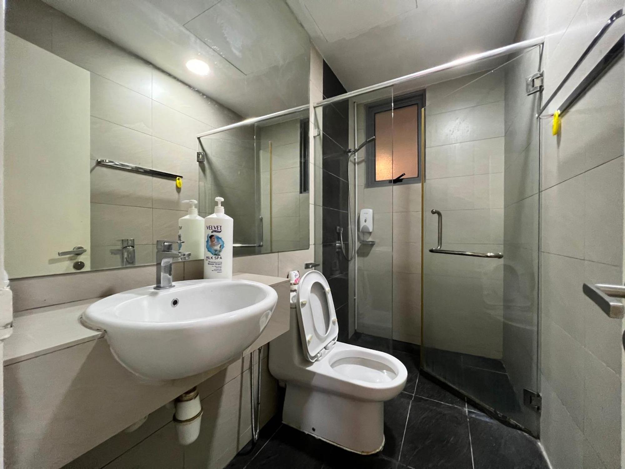 Capital O 90987 The Loft Residences Homestay @ Imago Shopping Mall 2 Kampong Sembulan Bagian luar foto
