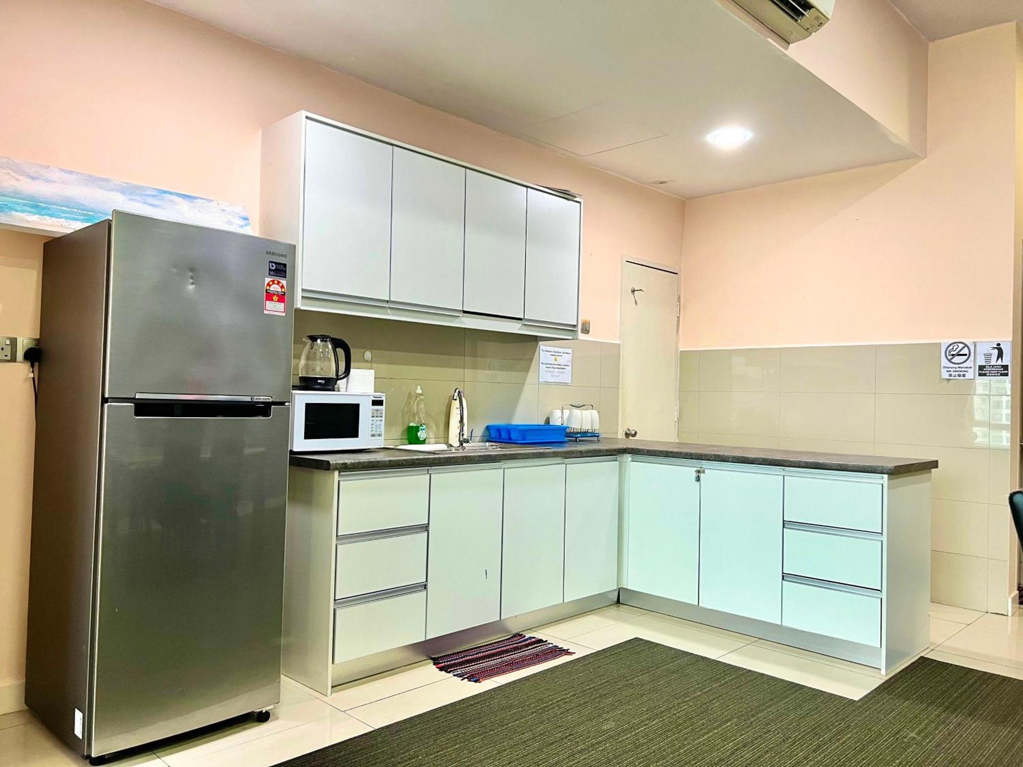 Capital O 90987 The Loft Residences Homestay @ Imago Shopping Mall 2 Kampong Sembulan Bagian luar foto
